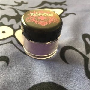 Loose Shadow in Paperdoll